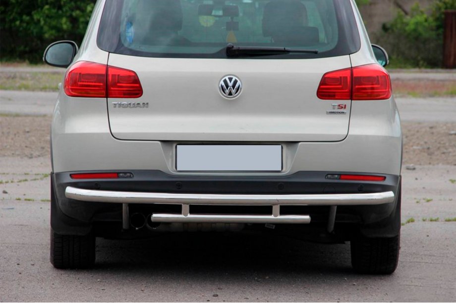 Volkswagen Tiguan 2007-2016 Protector Trasero AK002-2 (Acero Inoxidable) Image