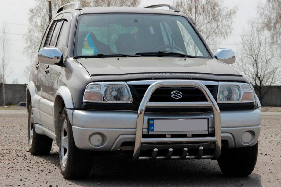 Suzuki Vitara 1998-2006 Defensa Delantera QT007 (Acero Inoxidable) Image