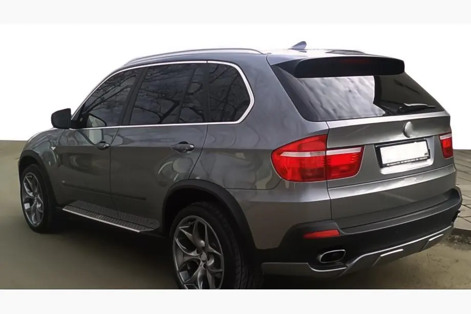 BMW X5 E70 2007-2013 Cubierta de parachoques trasero (2007-2010, imprimada para pintar) Image