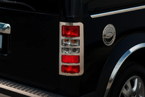 Ford Connect 2002–2006 Cubiertas cromadas para luces traseras (2 uds., acero inoxidable) foto 3