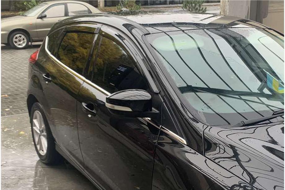 Ford Focus III 2011-2017 Molduras inferiores de ventanas acero inoxidable (8 uds) Image