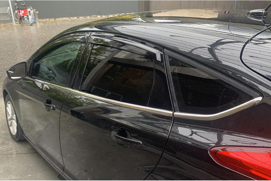 Ford Focus III 2011-2017 Molduras inferiores de ventanas acero inoxidable (8 uds) Sedán, Carmos - Acero Turco Foto 3