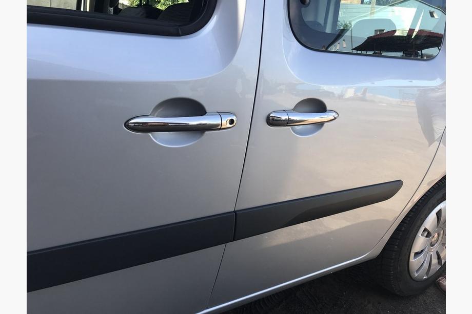 Renault Kangoo 2008–2020 Cubiertas de manijas de puerta en acero inoxidable 3 uds, OmsaLine - Acero Inoxidable Italiano Foto 3