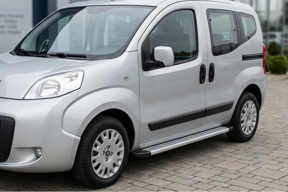Citroen Nemo 2007-2017 Estribos Laterales Maya V2 (2 uds., Aluminio) Image