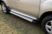 Dacia Duster 2008-2018 Estribos Laterales Maya V2 (2 uds., Aluminio) foto 1