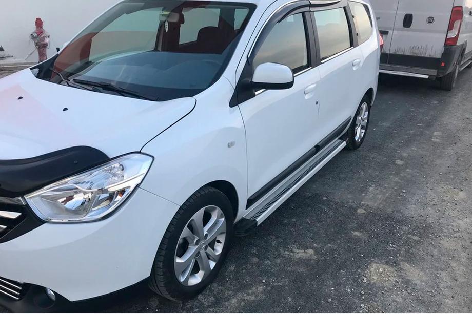 Dacia Lodgy 2012-2022 Estribos Laterales Maya V2 (2 uds., Aluminio) Image