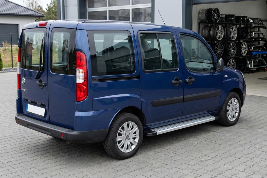 Fiat Doblo I 2005-2010 Estribos Laterales Maya V2 (2 uds., Aluminio) Image