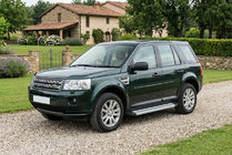 Land Rover Freelander II 2006–2014 Estribos Laterales Maya V2 (2 uds., Aluminio) foto 1