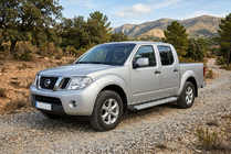 Nissan Navara 2006-2015 Estribos Laterales Maya V2 (2 uds., Aluminio) foto 1