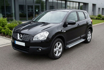 Nissan Qashqai 2007-2010 Estribos Laterales Maya V2 (2 uds., Aluminio) foto 1