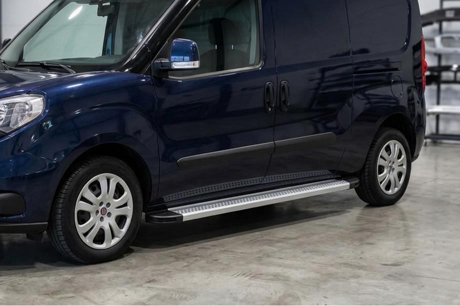 Opel Combo 2012-2018 Estribos Laterales Maya V2 (2 uds., Aluminio) Image