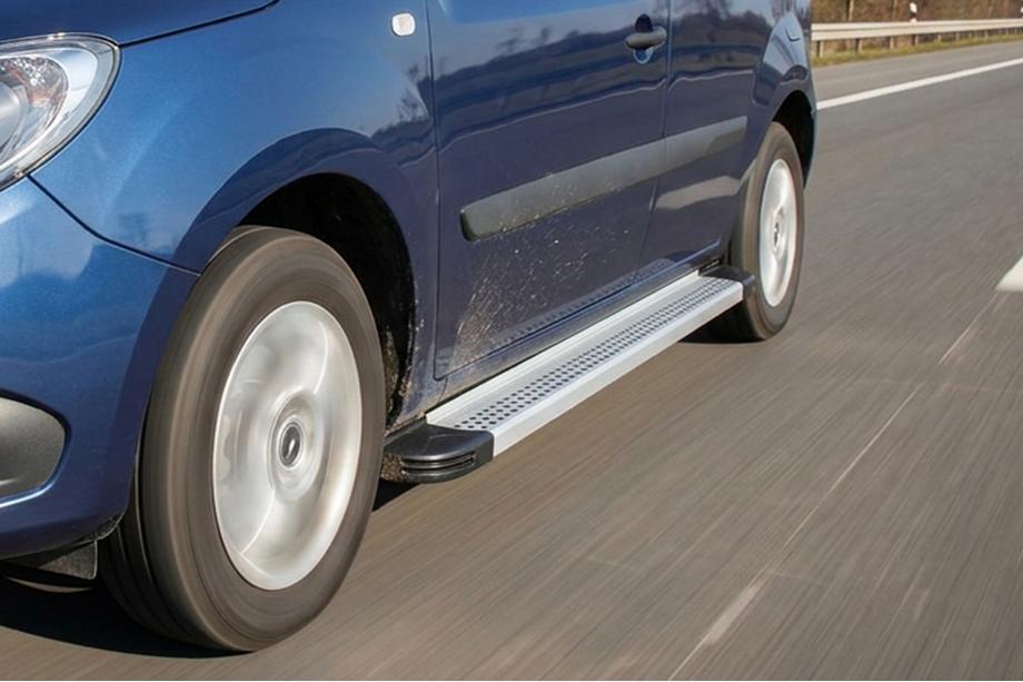 Renault Kangoo 2008–2020 Estribos Laterales Maya V2 (2 uds., Aluminio) Image