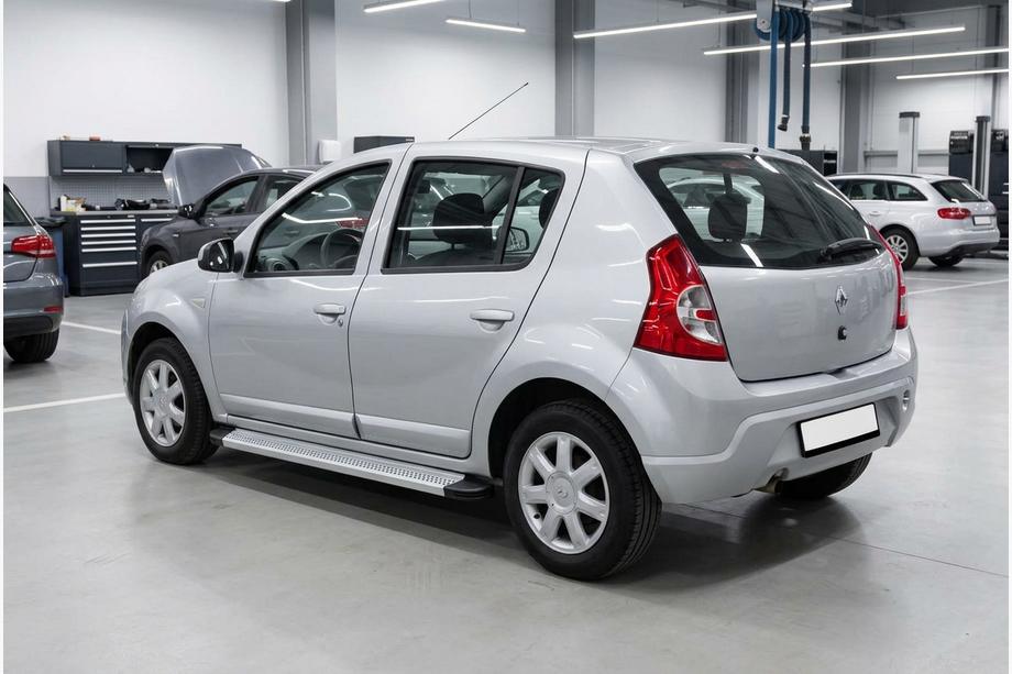 Renault Sandero 2007-2013 Estribos Laterales Maya V2 (2 uds., Aluminio) Image