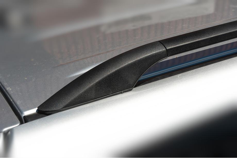 Toyota Rav 4 2006-2013 Barras de Techo Negras Turcas Base corta, pies metálicos Foto 9