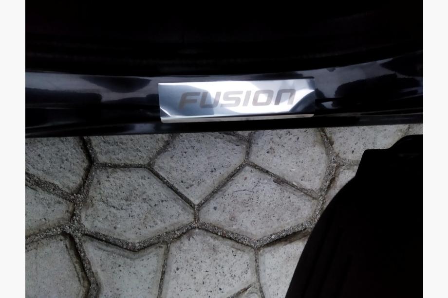 Ford Fusion 2002-2012 Protectores de umbral Carmos (4 uds., acero inoxidable) Foto 4