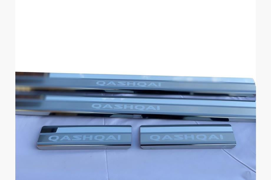 Nissan Qashqai 2010-2014 Cubiertas de Umbral Nataniko (4 uds., Acero Inoxidable) Image