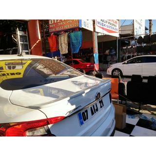 Alerón imprimado (fibra de vidrio) Fiat Tipo 2016- foto 2