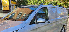 Mercedes Vito/V-class W447 2014- Barras de techo negras ELITE (pies de plastico) foto 17