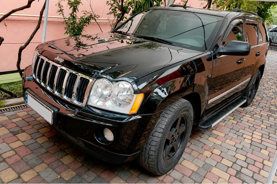 Jeep Grand Cherokee WK 2004-2010 Estribos Laterales Maya V1 (2 uds., Aluminio) Image