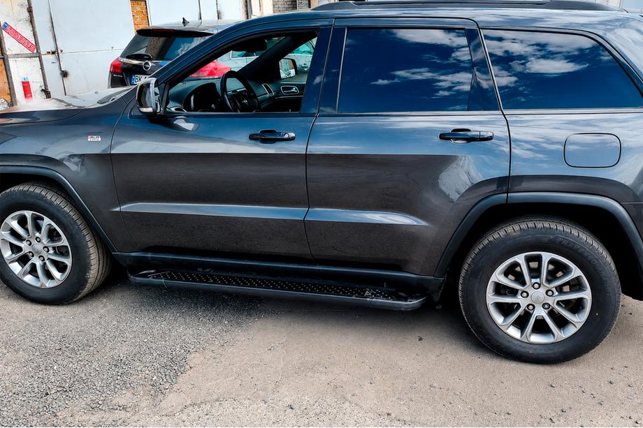 Jeep Grand Cherokee WK2 2010-2021 Estribos Laterales Allmond Black (2 uds., Aluminio) Foto 3