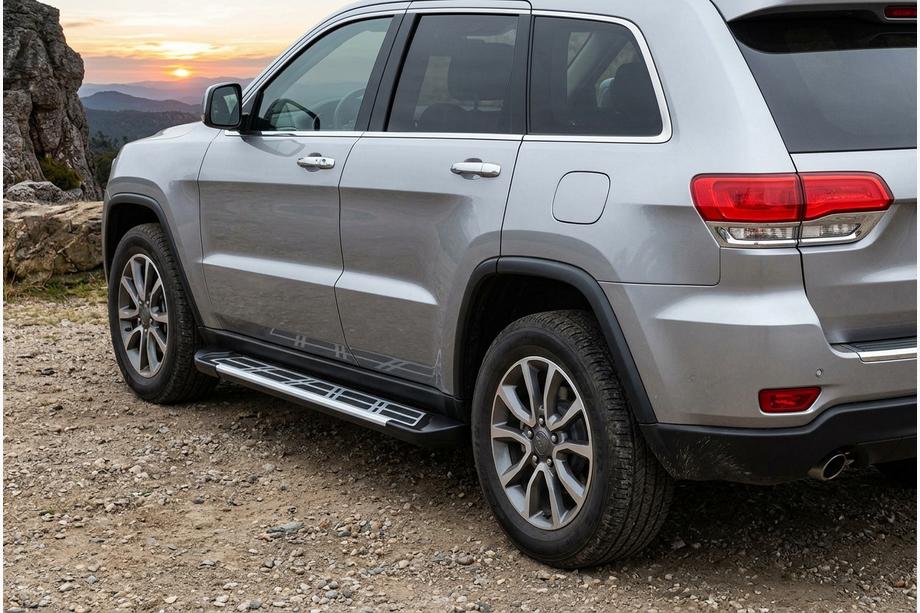 Jeep Grand Cherokee WK2 2010-2021 Estribos Laterales Sunrise (2 uds., Aluminio) Image