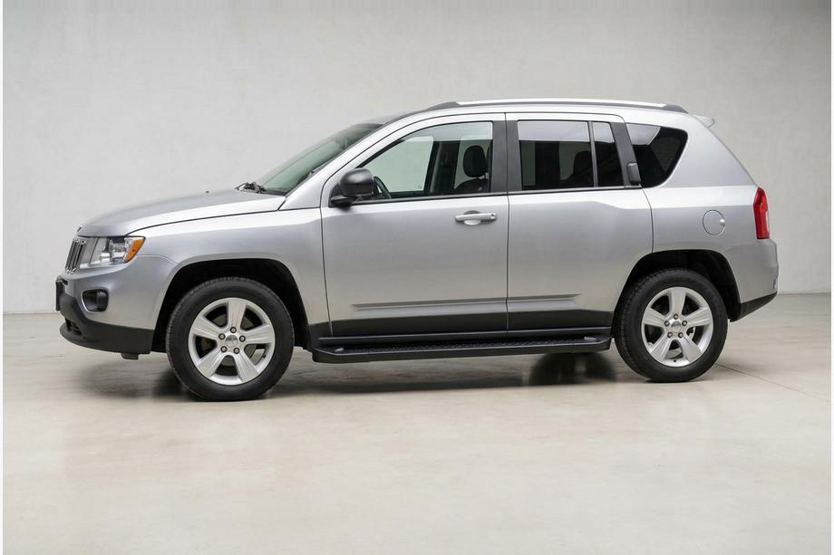 Jeep Compass 2006-2016 Estribos Laterales Allmond Black (2 uds., Aluminio) Image