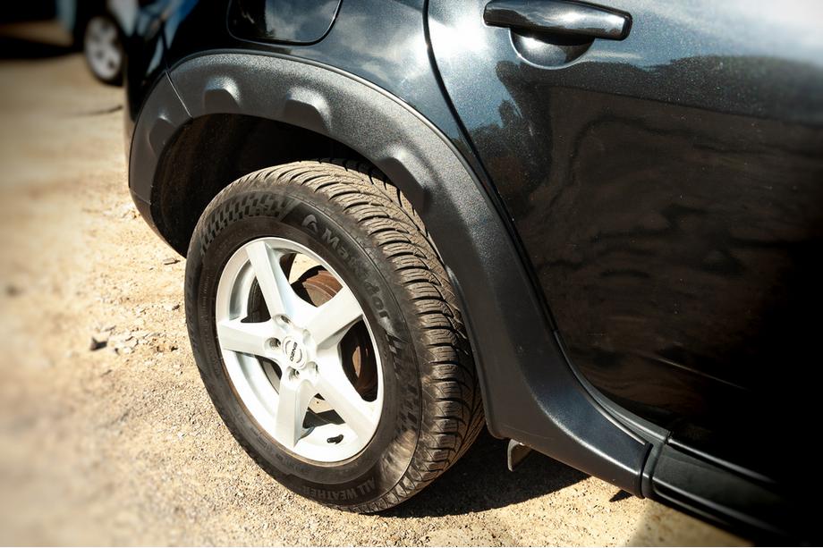 Dacia Duster 2008-2018 Aletines de aleta con bordes (8 uds, plastico) DDU - Ucrania Image
