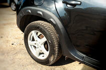 Renault Duster 2008–2017 Aletines de aleta con bordes (8 uds, ABS) DDU - Ucrania foto 8