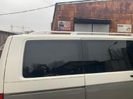 Volkswagen T6 2015-2024 Barras de techo Skyport (blancas) foto 15