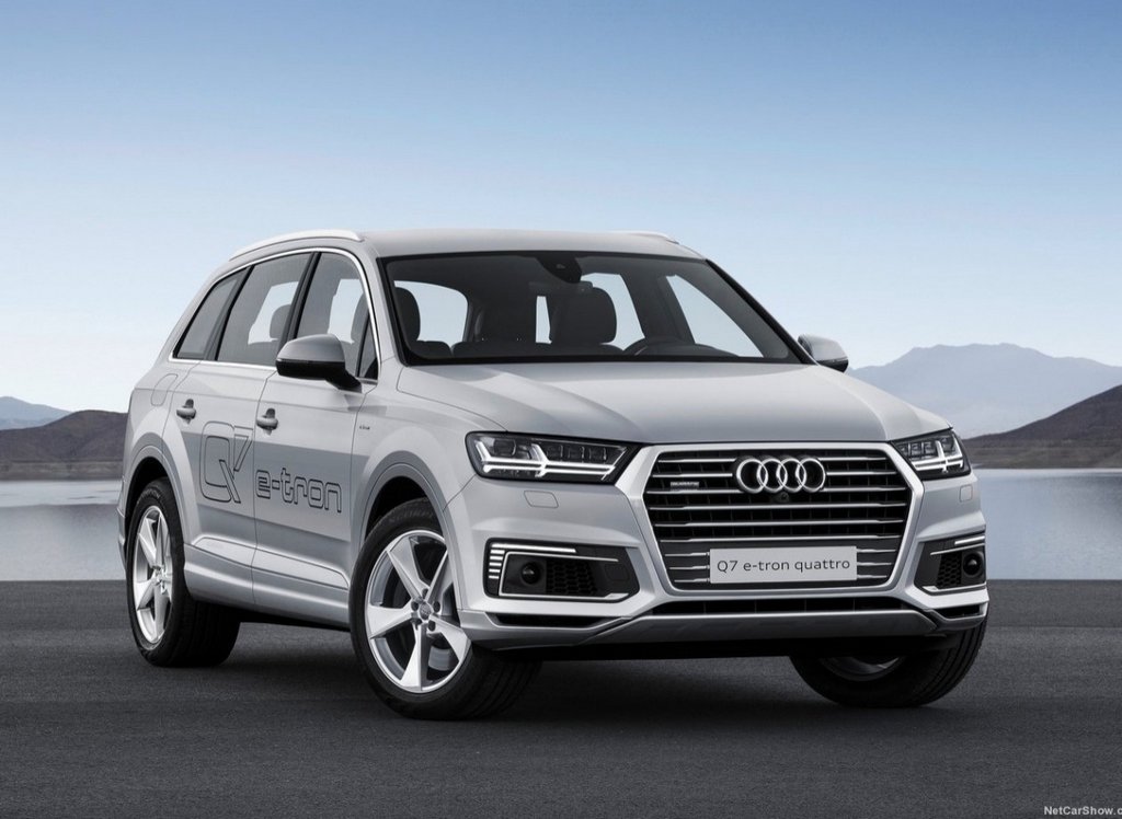 El examen de un híbrido de Audi Q7 e-Tron con el motor diesel