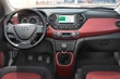 Revisión del hatchback compacto Hyundai i10 foto 1
