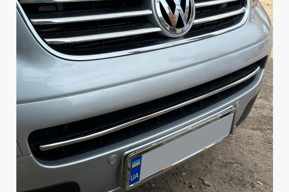 Volkswagen T5 Caravelle 2004-2010 Moldura para rejilla de parachoques (acero inoxidable) Image
