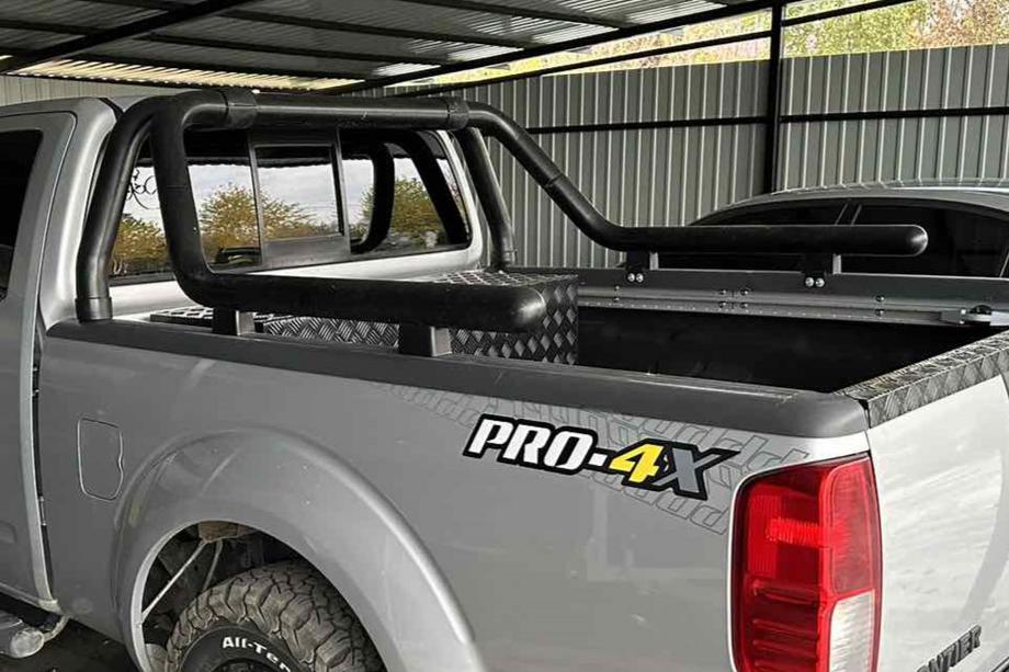 Nissan Navara/NP300 2016- Arco de carrocería (negro) 60mm Foto 3