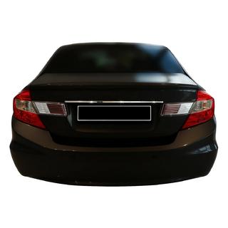 Moldura cromada sobre la matrícula (acero inoxidable) Honda Civic Sedan IX 2011-2016 foto 1