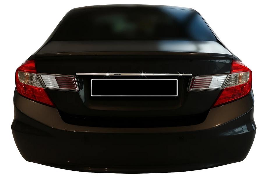 Honda Civic Sedan IX 2011-2016 Moldura cromada sobre la matrícula (acero inoxidable) Image