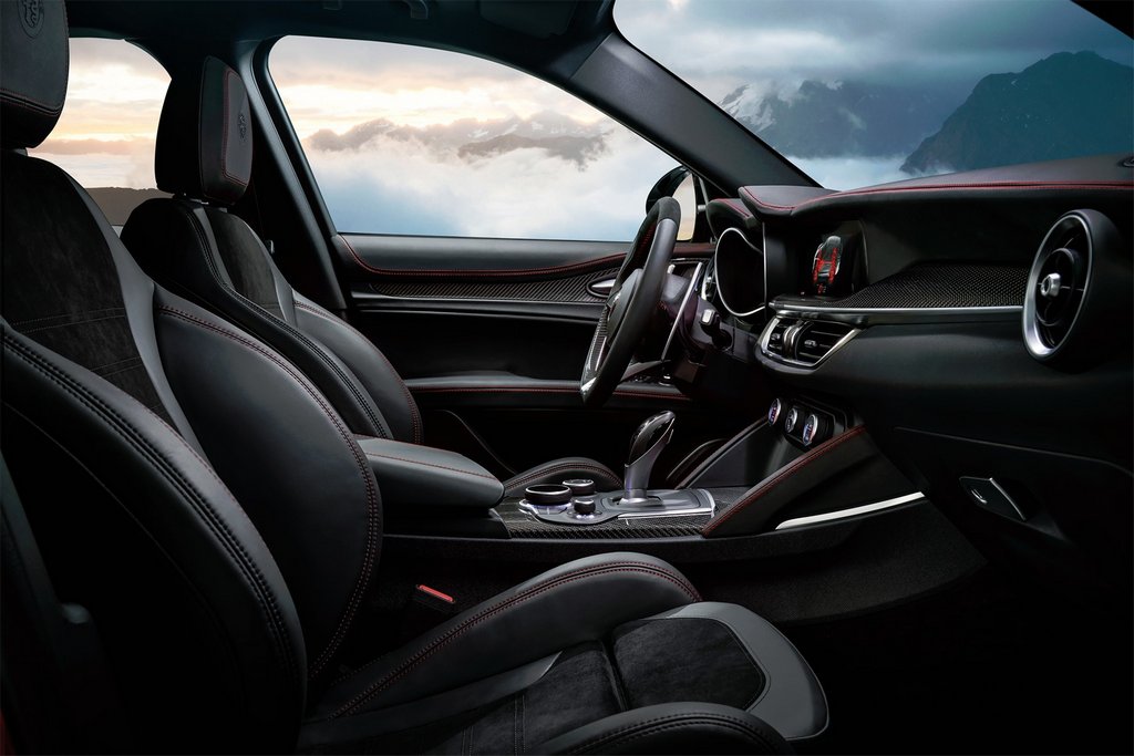 El primer examen de cruce de Alfa Romeo Stelvio