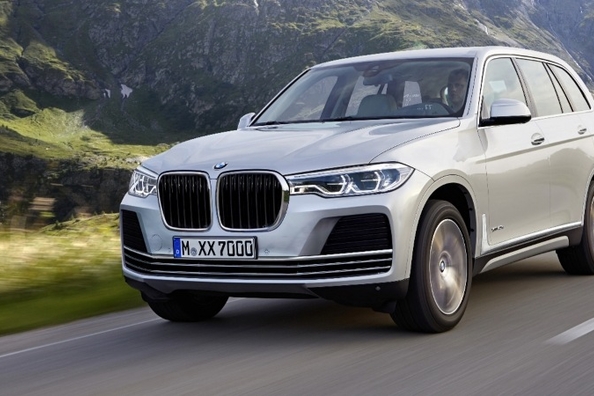 El buque insignia de crossover de BMW X7 presentarán más cercana en el otoño