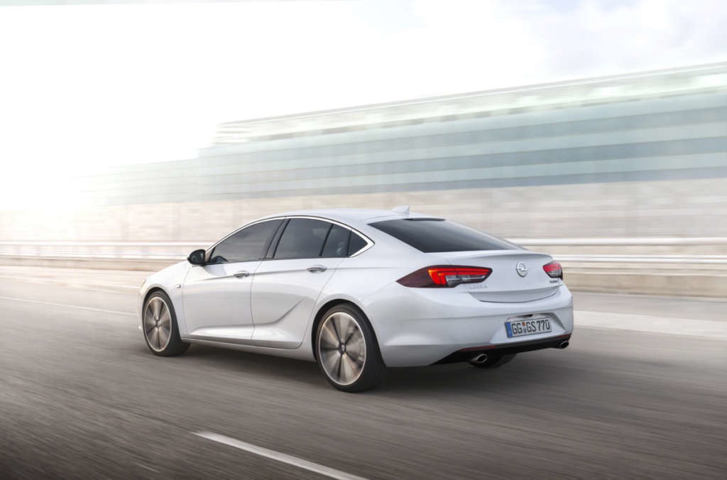 Revisión del nuevo Opel Insignia liftback
