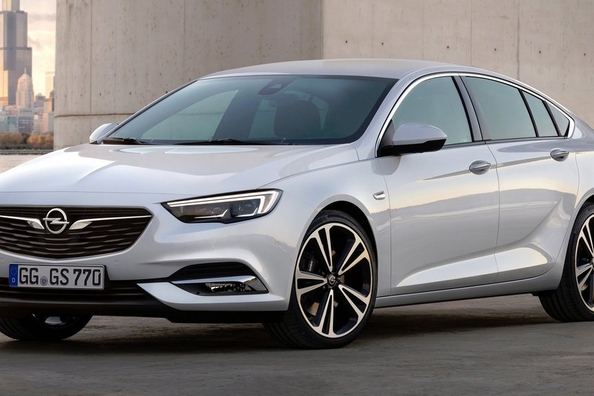 Revisión del nuevo Opel Insignia liftback