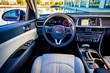 Descripción general de Kia Optima Hybrid 2017 año foto 2