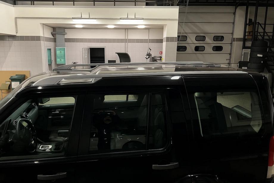 Land Rover Discovery IV 2009-2017 Barras de techo Modelo Original (gris) Image