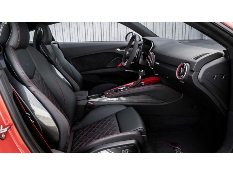 Descripción general de Audi TT RS 2018 del modelo del año
