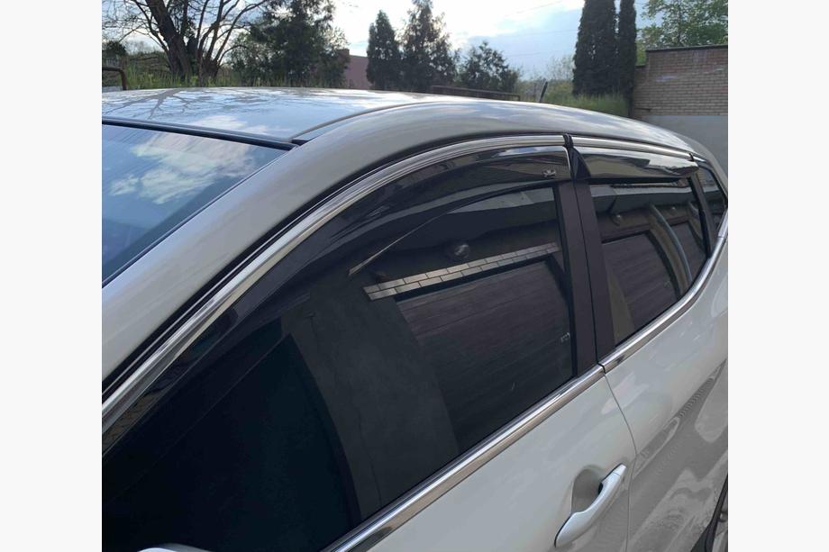 Nissan Qashqai 2014-2021 Deflectores de ventana con moldura cromada (Niken, 4 uds) Image