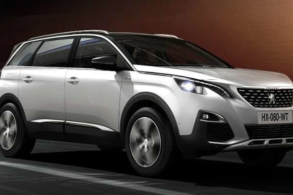 El estilo francés en la transversal Peugeot 5008 de 2017