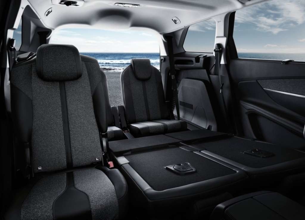 El estilo francés en la transversal Peugeot 5008 de 2017