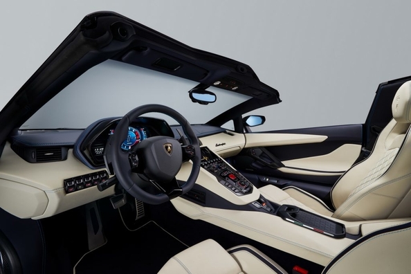 En frankfurt presentarán actualizada Lamborghini Aventador S Roadster Foto 3