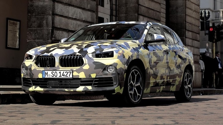 En milán mostró el nuevo cross-coupé de BMW X2