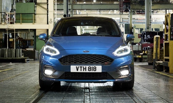 La familiaridad con el deporte de Ford Fiesta ST 2018 el modelo del año Foto 4