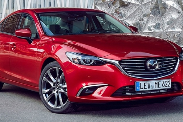 Mazda 6 de la nueva generación recibe de la tracción trasera