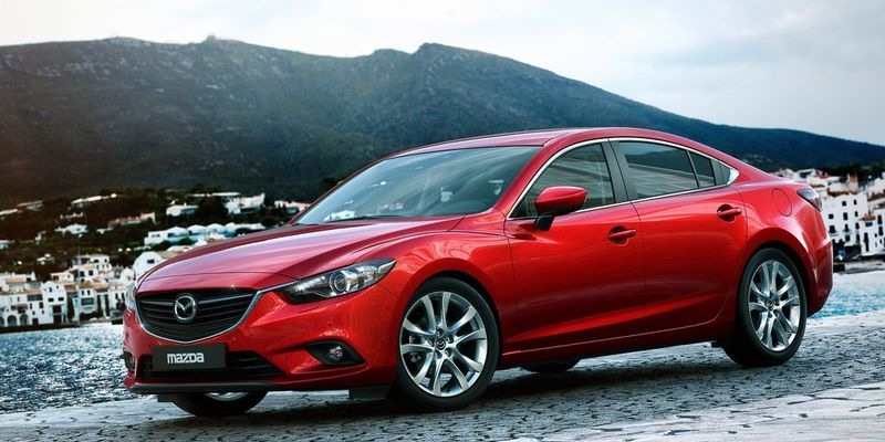 Mazda 6 de la nueva generación recibe de la tracción trasera